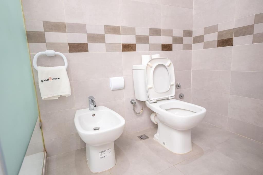 Tradition Meets Modern: 2Br Flat In Rabat Hassan Kültér fotó